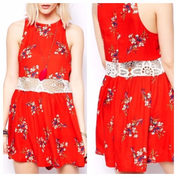 MINKPINK Jumpsuit PLAYSUIT - ROMPER LACE INSERT - Picture 2 of 2