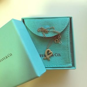 Tiffany & Co. Loving Heart Pendant Necklace💙