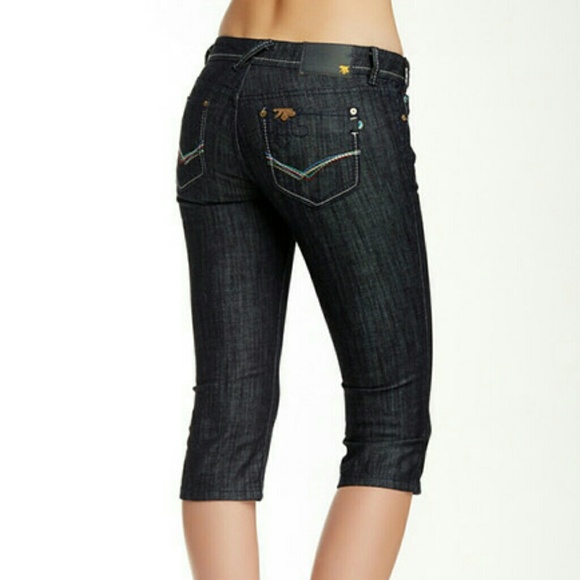 Super Cute Sz 32 MEK Capri pants. Dark Blue  $125