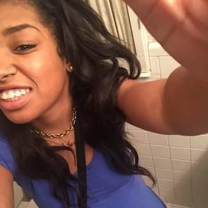 Meet your Posher, Janel