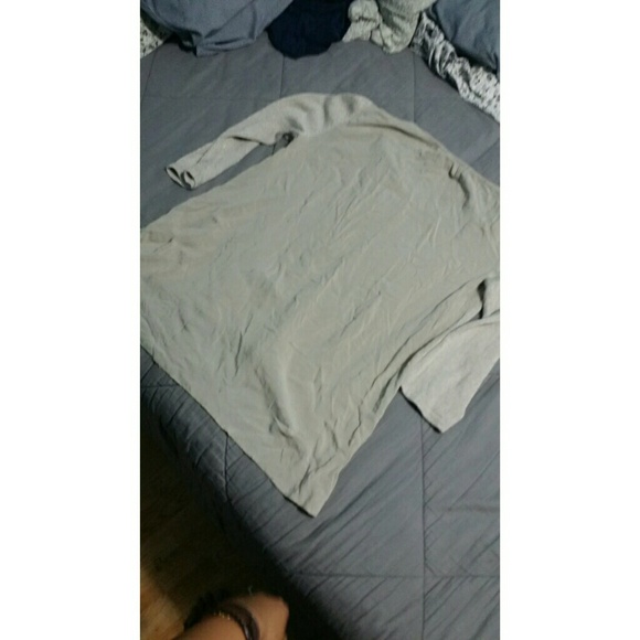 Top - Picture 2 of 4