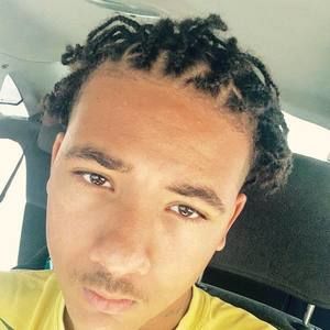 Meet your Posher, Derek