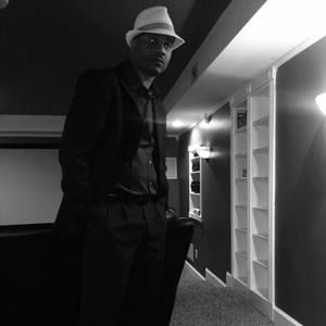 Meet your Posher, Theron