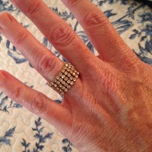 Rhinestone stretch ring