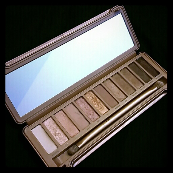 Urban Decay Naked 3