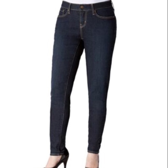 Dark skinny jeans