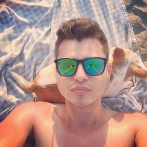 Meet your Posher, Ray