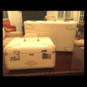Vintage VOUGE Suitcase & Make Up Case Set