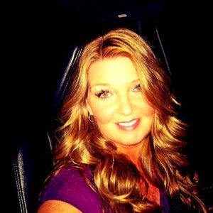 Meet your Posher, Leigh ann