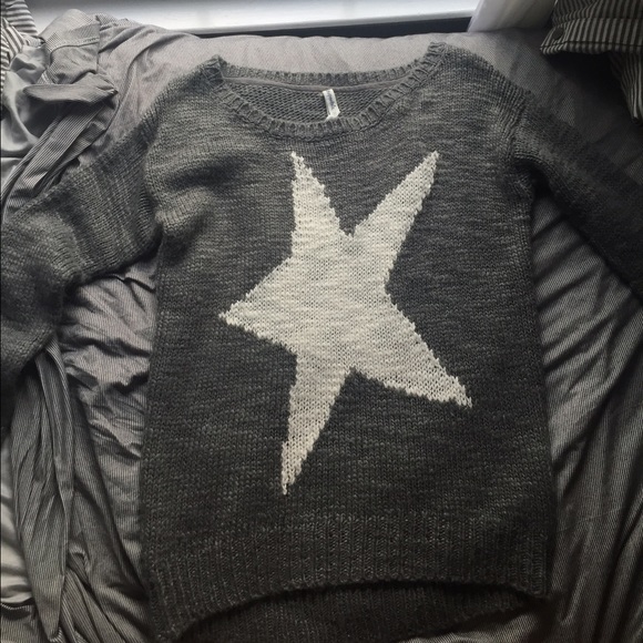 Aeropostale Sweaters - ON HOLD Aeropostale "star" sweater