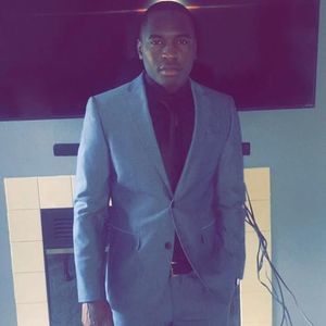 Meet your Posher, Phillip