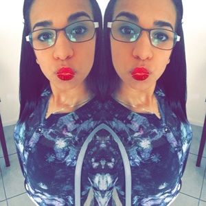 Meet your Posher, Monika