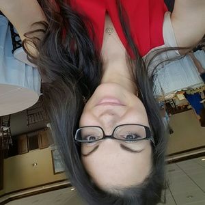 Meet your Posher, Damaris