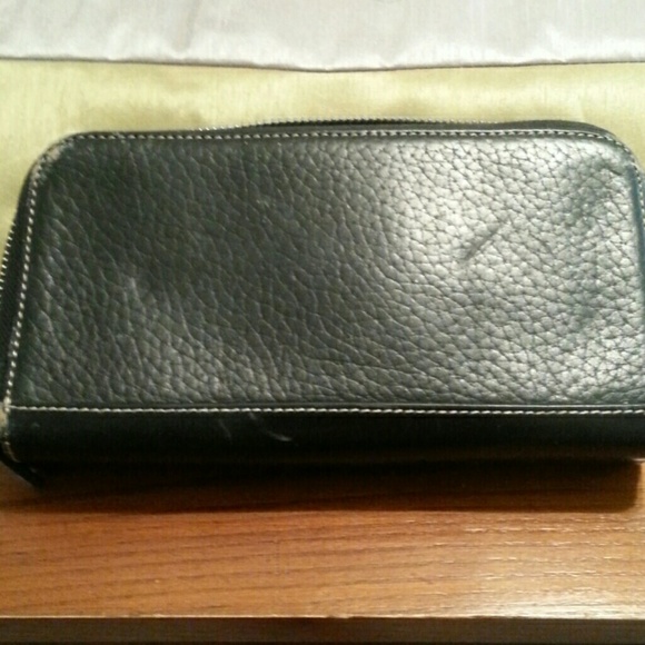 Authentic wallet - Picture 3 of 3