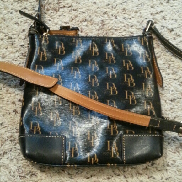 Dooney & Bourke