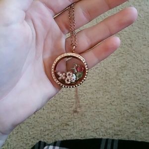 Origami Owl necklace