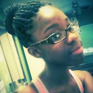 Meet your Posher, Claudia