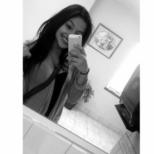 Meet your Posher, Melisa