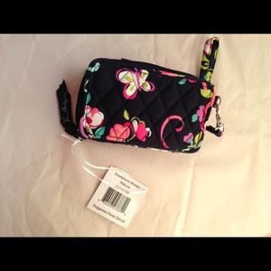 NWT Vera Bradley Smartphone Wristlet in Ribbons