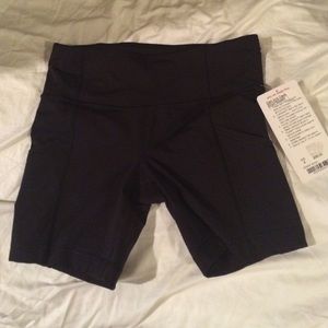 Lululemon dart and dash short blockit