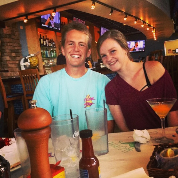 MEET YOUR SELLER 🌻 - Picture 3 of 4