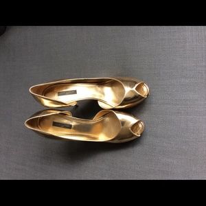 Louis Vuitton shoes Gold