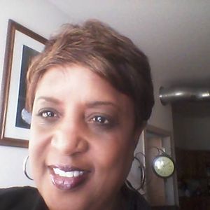 Meet your Posher, Suzanne