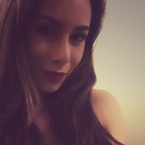 Meet your Posher, Julia