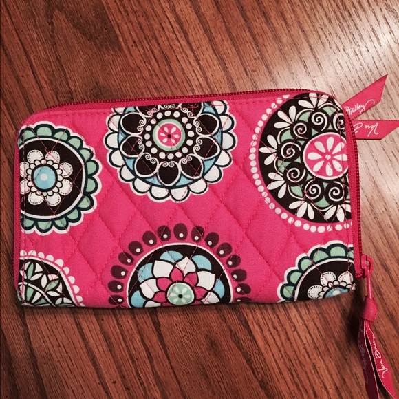 Vera Bradley Wristlet/Wallet