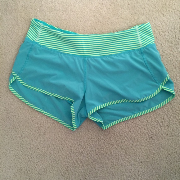 Lululemon Speed Shorts Bali Breeze Size 6