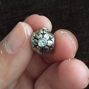 Pandora snowflake bead