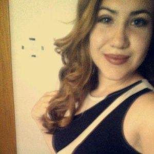 Meet your Posher, Elena