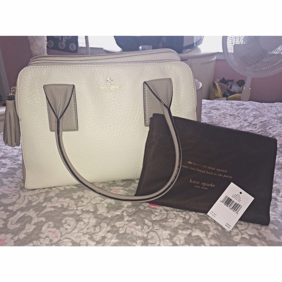 KATE SPADAE SOUTHPORT AVENUE LYDIA PURSE