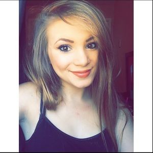 Meet your Posher, Hope