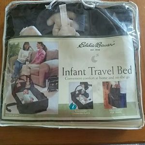 Infant travel bed