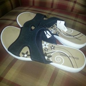 Slip-on Sandals!