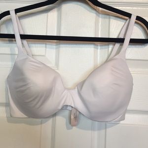 Victoria Secret Body Bra