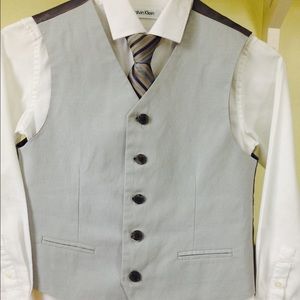 Boys size 10 gray/light linen blue suit.