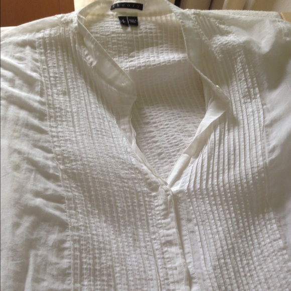 White semi sheer button down from Theory - Picture 1 of 3