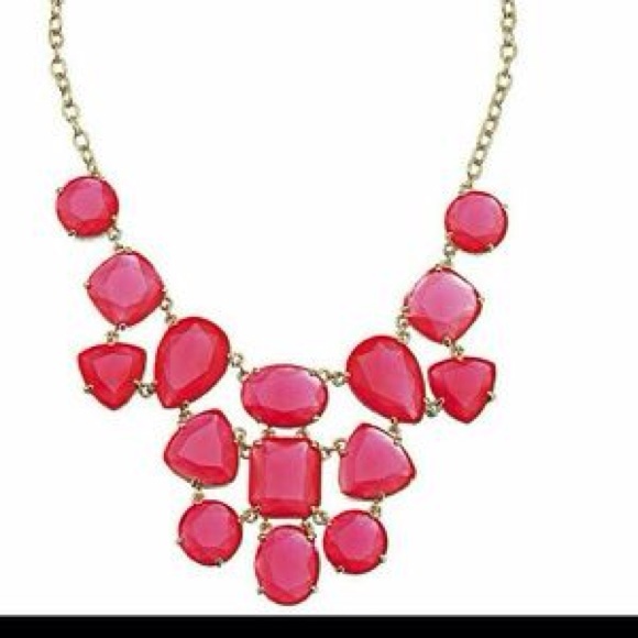 ⭐️{ kate spade } 178 statement necklace SOLD - Picture 3 of 3