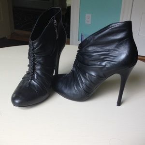 Guess booties size 7