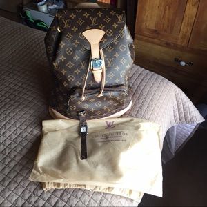 Backpack/ not watch