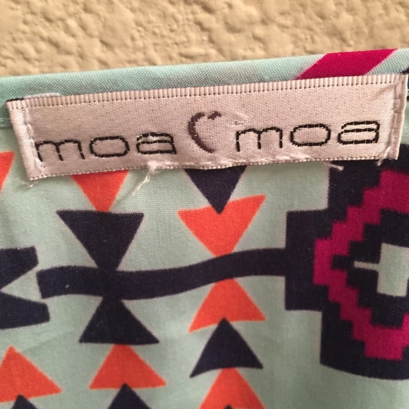 MoaMoa Tribal Print Blouse - Picture 4 of 4