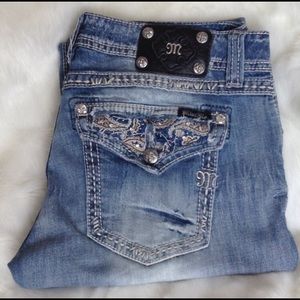 💘💘my  Favorite Miss Me jeans w/crystal studs💖💖