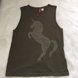 Unicorn muscle top
