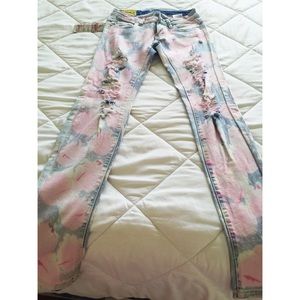 Cool Low Waisted Destroyed Pink Jeans, Like New!