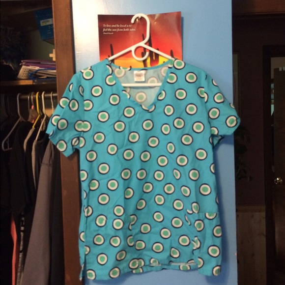 Scrub top