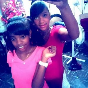 Meet your Posher, Yakira