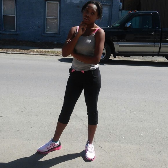 Meet your Posher, Evannah - Picture 1 of 1