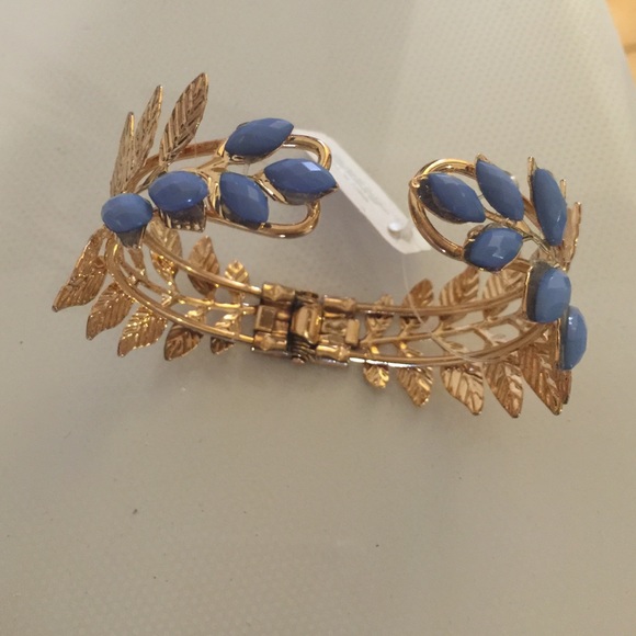 Good and blue bracelet & heels